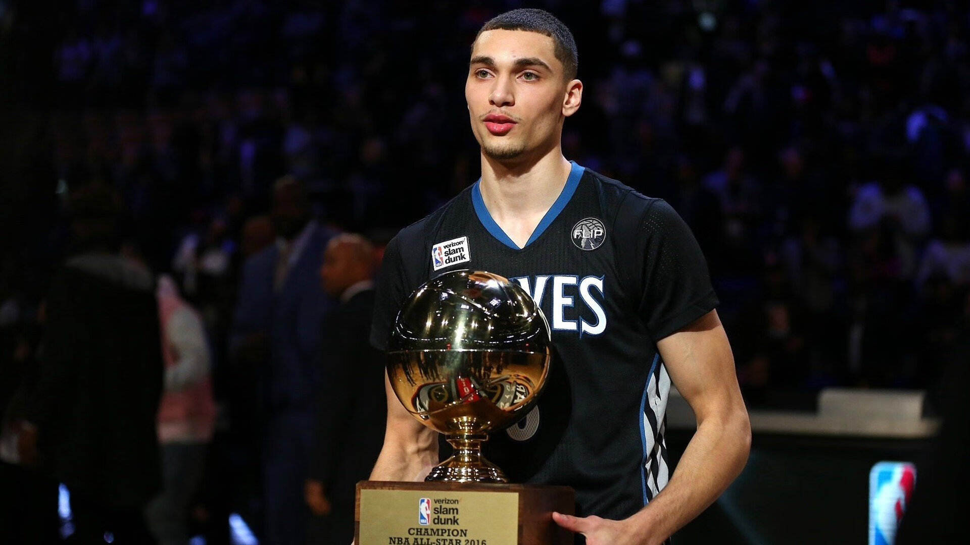 职业联赛加强裁判职业发展通道保障人才储备，职业裁判员